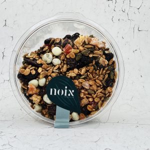 Granola honing, rood fruit & kaneel